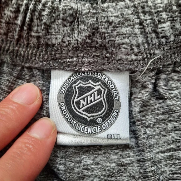 Toronto Maple Leaf Drawstring Shorts - Picture 6 of 12